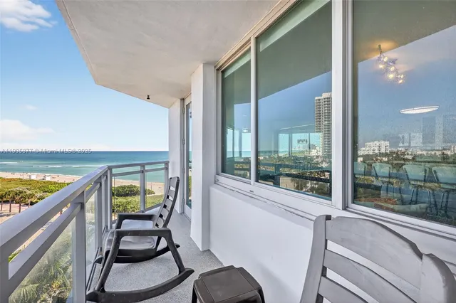$825,000 | 7135 Collins Avenue, Unit 705, Miami Beach, FL 33141