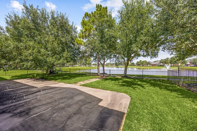 $2,750 | 7711 Summer Shore Drive, Rosenberg, TX 77469