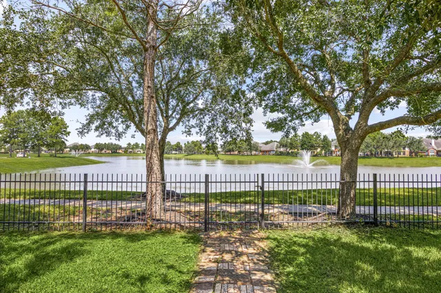 $2,750 | 7711 Summer Shore Drive, Rosenberg, TX 77469
