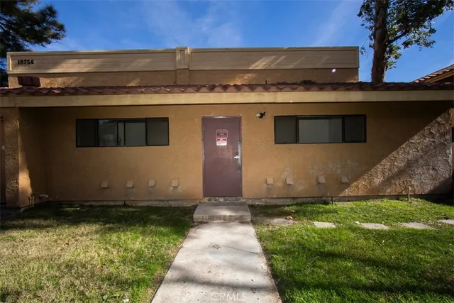 $405,000 | 18756 Mandan Street, Unit 1514, Canyon Country, CA 91351