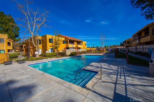 $405,000 | 18756 Mandan Street, Unit 1514, Canyon Country, CA 91351