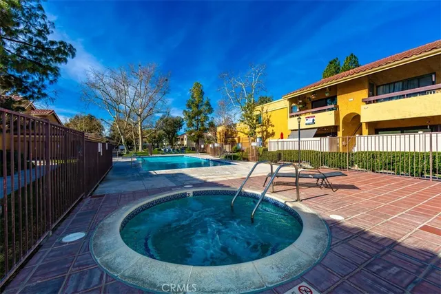 $405,000 | 18756 Mandan Street, Unit 1514, Canyon Country, CA 91351