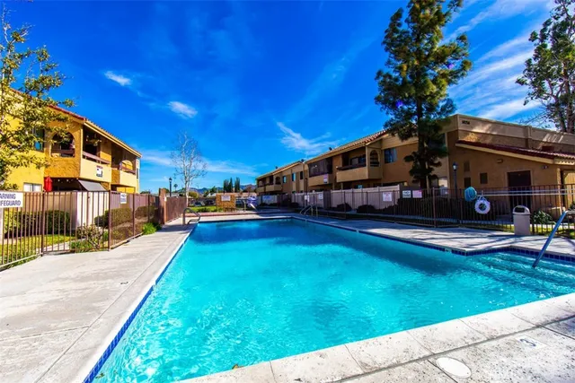 $405,000 | 18756 Mandan Street, Unit 1514, Canyon Country, CA 91351