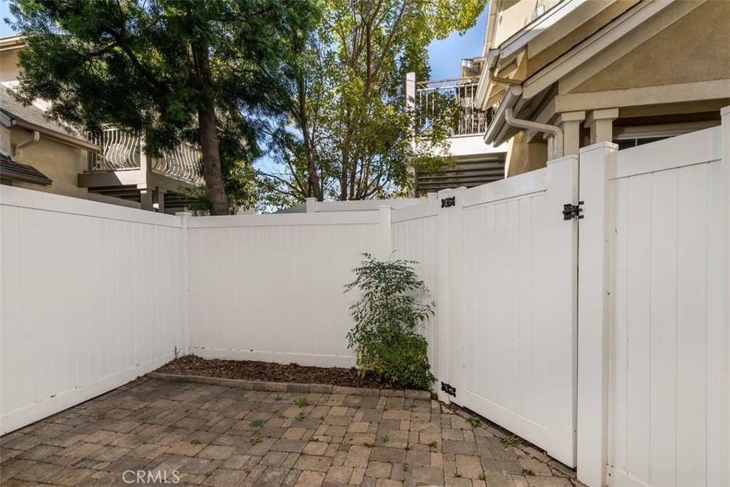 61 Burlingame Irvine, CA 92602 - Photo 13 of 13