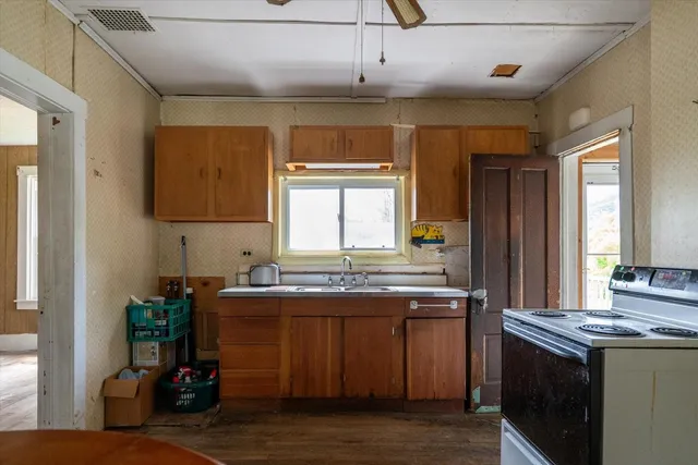 $183,000 | 14 Anderson Street, West Rutland, VT 05777