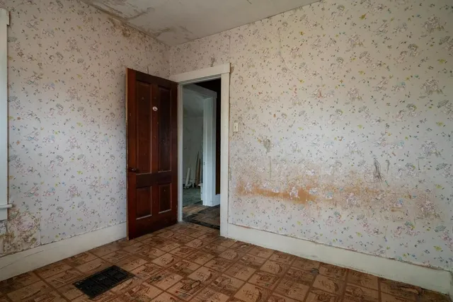 $183,000 | 14 Anderson Street, West Rutland, VT 05777