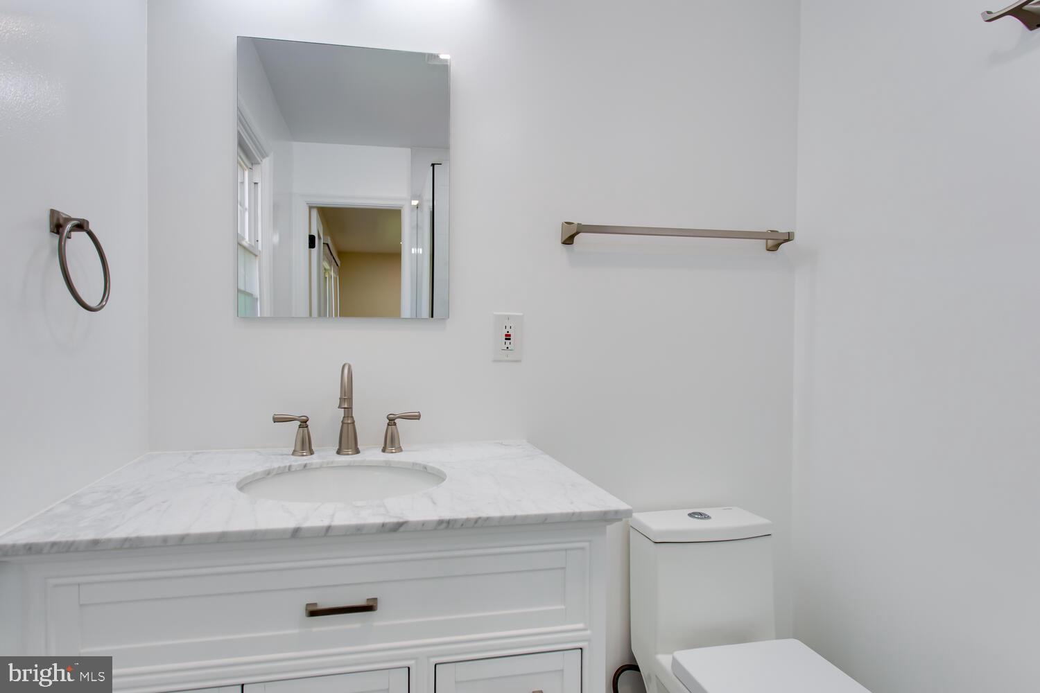 1904 Beulah Road Vienna, VA 22182 - Photo 27 of 47 Gallery Image 27