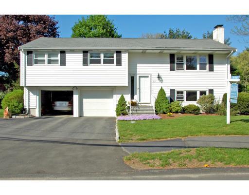 52 Noanett Road Needham, MA 02494 - Photo 2 of 16