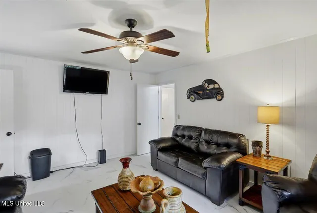 $228,000 | 5320 Meadow Oaks Park Drive, Jackson, MS 39211