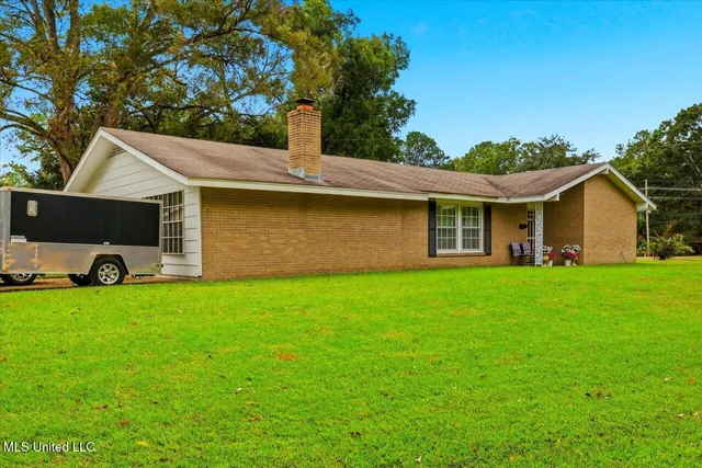 $228,000 | 5320 Meadow Oaks Park Drive, Jackson, MS 39211