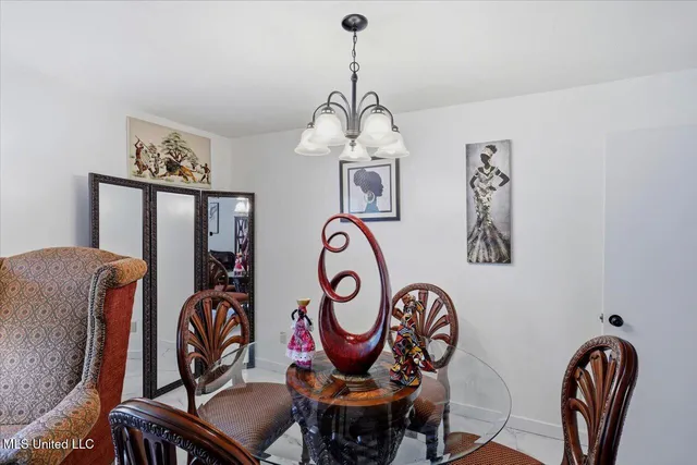 $228,000 | 5320 Meadow Oaks Park Drive, Jackson, MS 39211