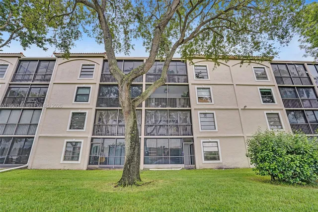 $2,600 | 6241 Pointe Regal Circle, Unit 103, Delray Beach, FL 33484