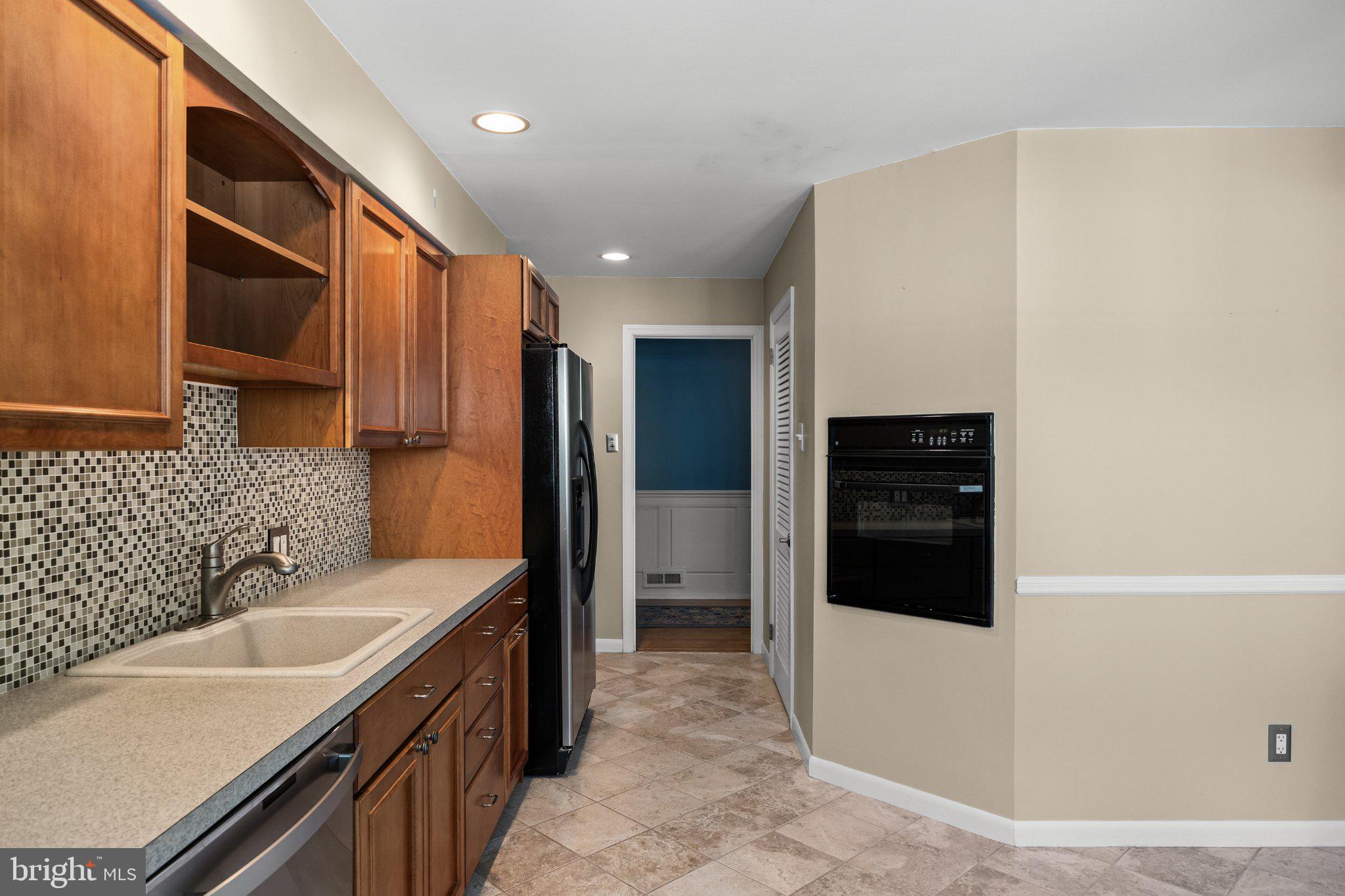 526 Tarrington Road Cherry Hill, NJ 08034 - Photo 10 of 26 Gallery Image 10