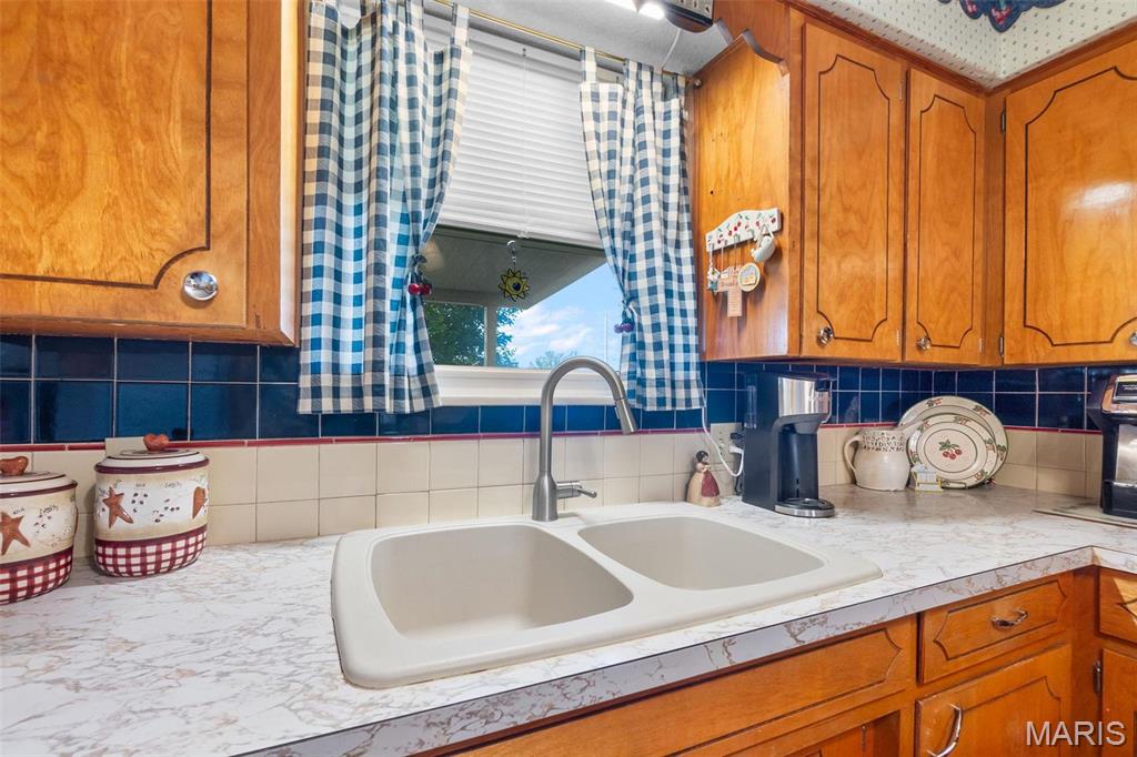 7857 Highway 61 Jackson, MO 63755 - Photo 16 of 39