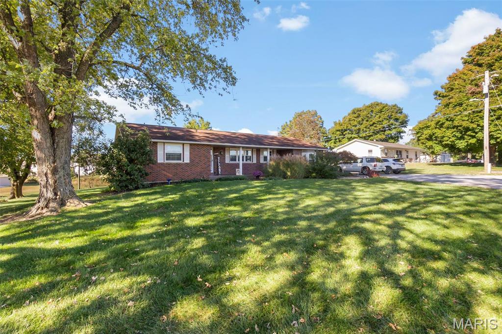 7857 Highway 61 Jackson, MO 63755 - Photo 2 of 39