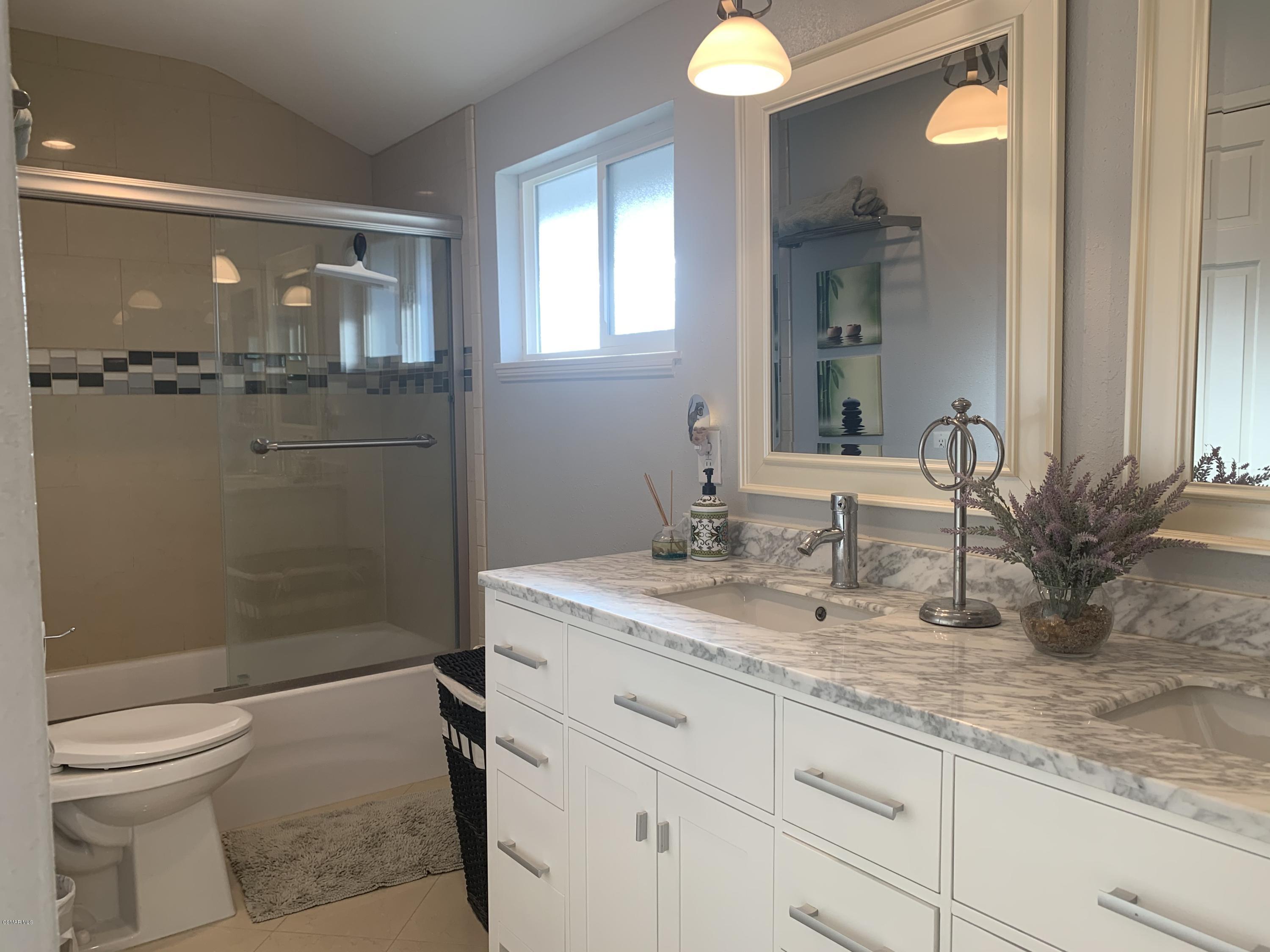 1054 Cavalier Avenue Simi Valley, CA 93065 - Photo 22 of 36 0DBB197F-521C-4295-8CD9-1E5A120DFAD3