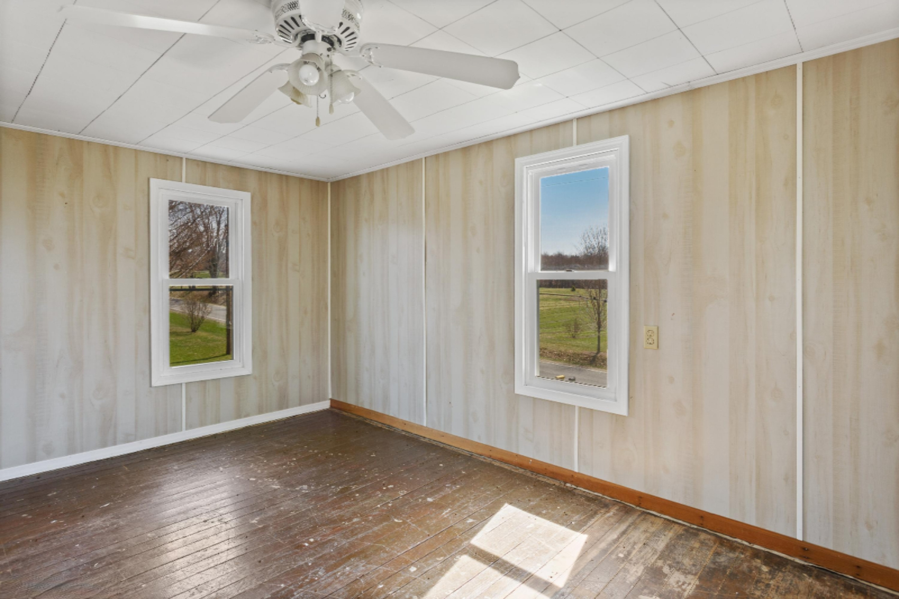 853 Warren Woods Road Galien, MI 49113 - Photo 7 of 16 07_853WarrenWoods_153_2ndBedroom_HiRes