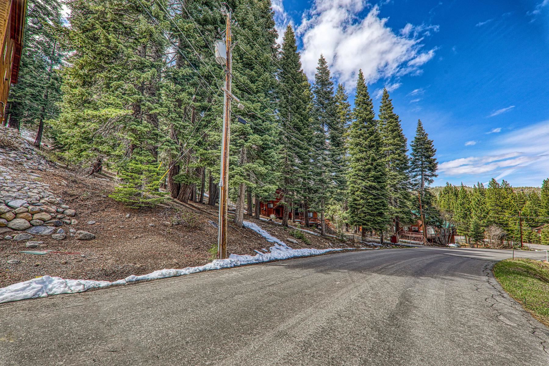 12388 Falcon Point Place Truckee, CA 96161 - Photo 5 of 8