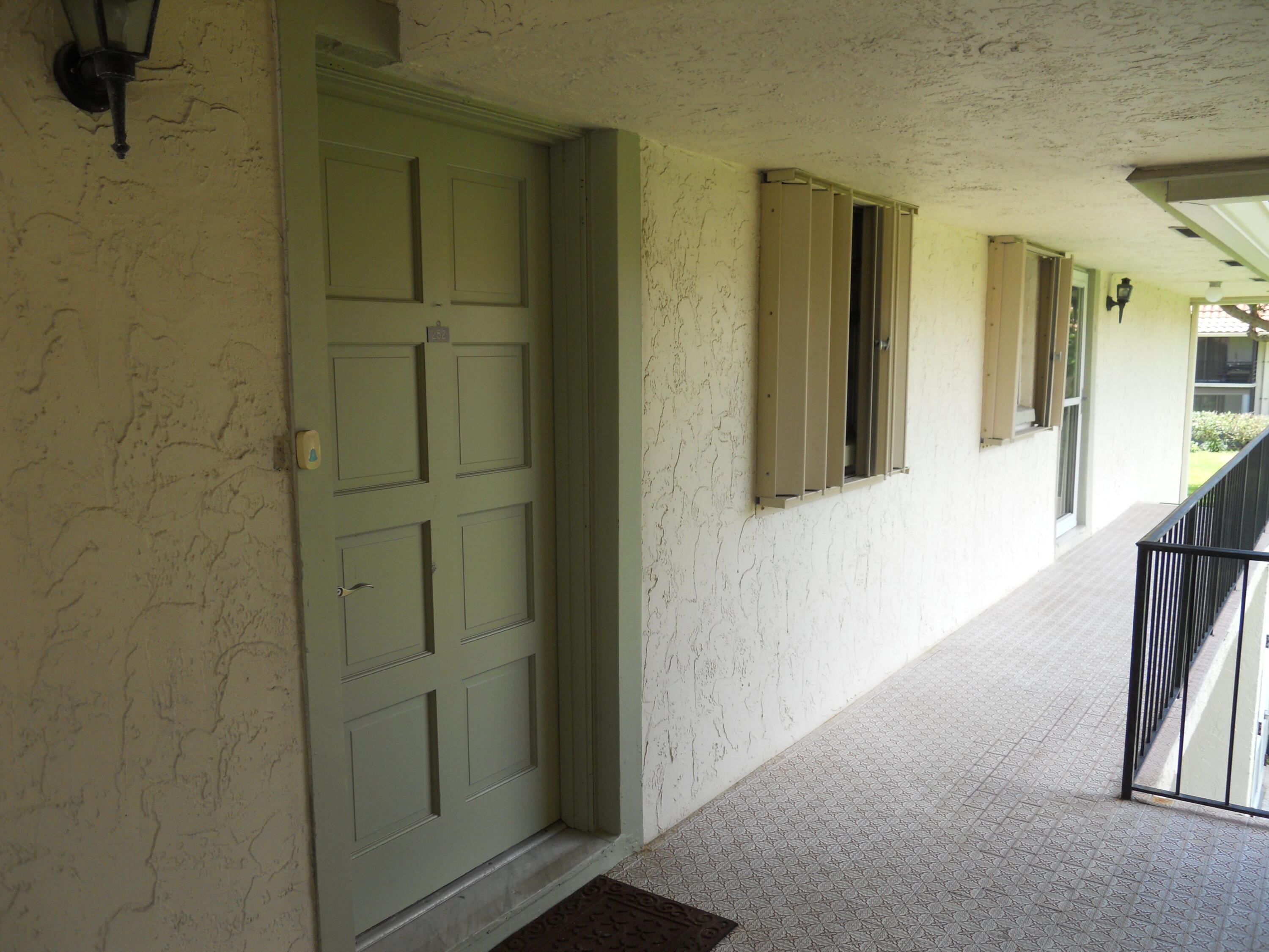 1150 Northwest 13th Street, Unit 252 Boca Raton, FL 33486 - Photo 3 of 19 Catwalk