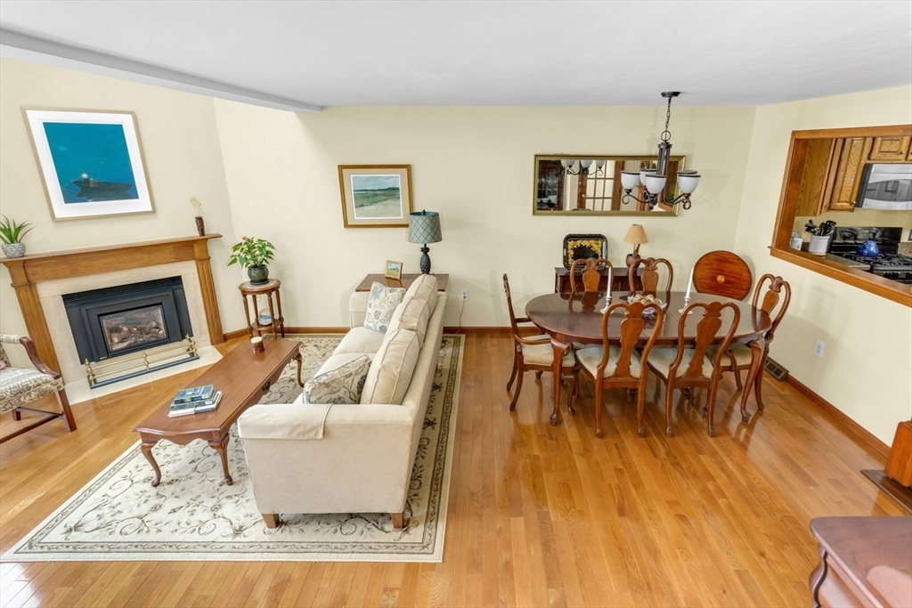 9 Spruce Pond Road, Unit 9 Franklin, MA 02038 - Photo 11 of 42 Gallery Image 11