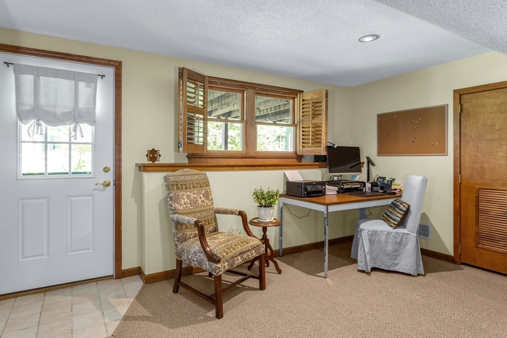 9 Spruce Pond Road, Unit 9 Franklin, MA 02038 - Photo 37 of 42 Gallery Image 37
