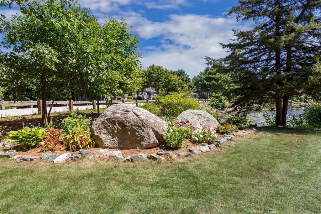 9 Spruce Pond Road, Unit 9 Franklin, MA 02038 - Photo 41 of 42 Gallery Image 41