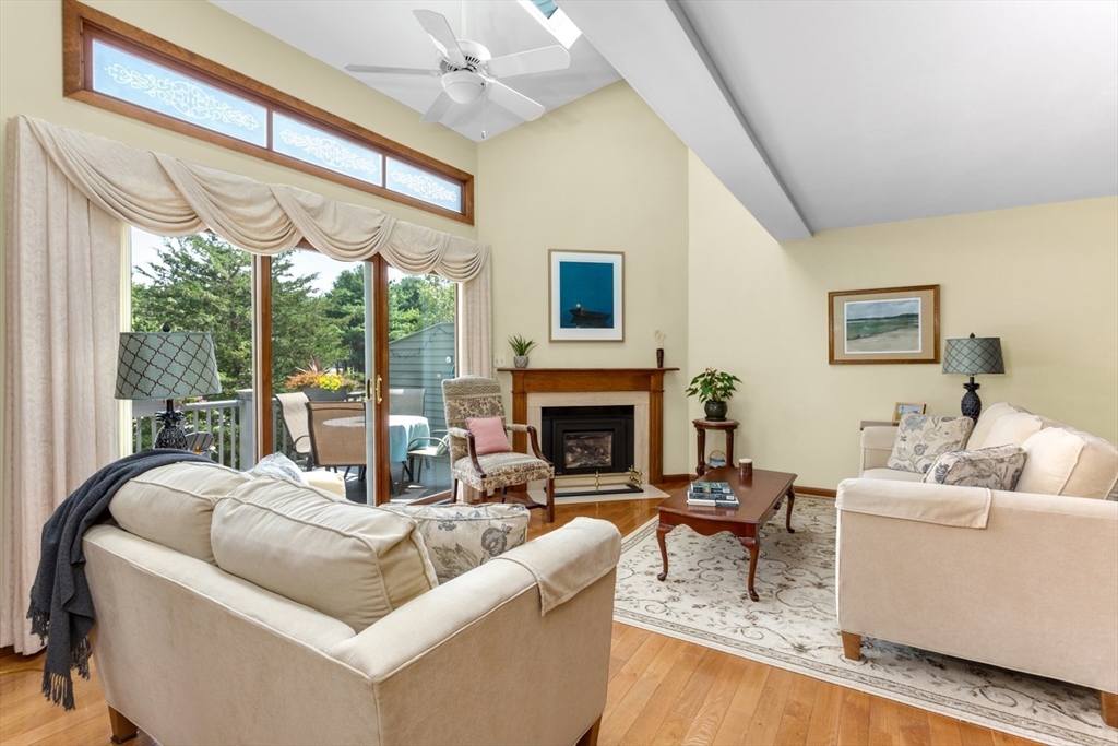 9 Spruce Pond Road, Unit 9 Franklin, MA 02038 - Photo 5 of 42 Gallery Image 5