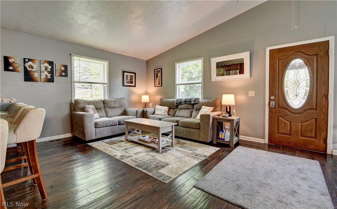 4026 9th Street Northwest Canton, OH 44708 - Photo 3 of 34 Gallery Image 3