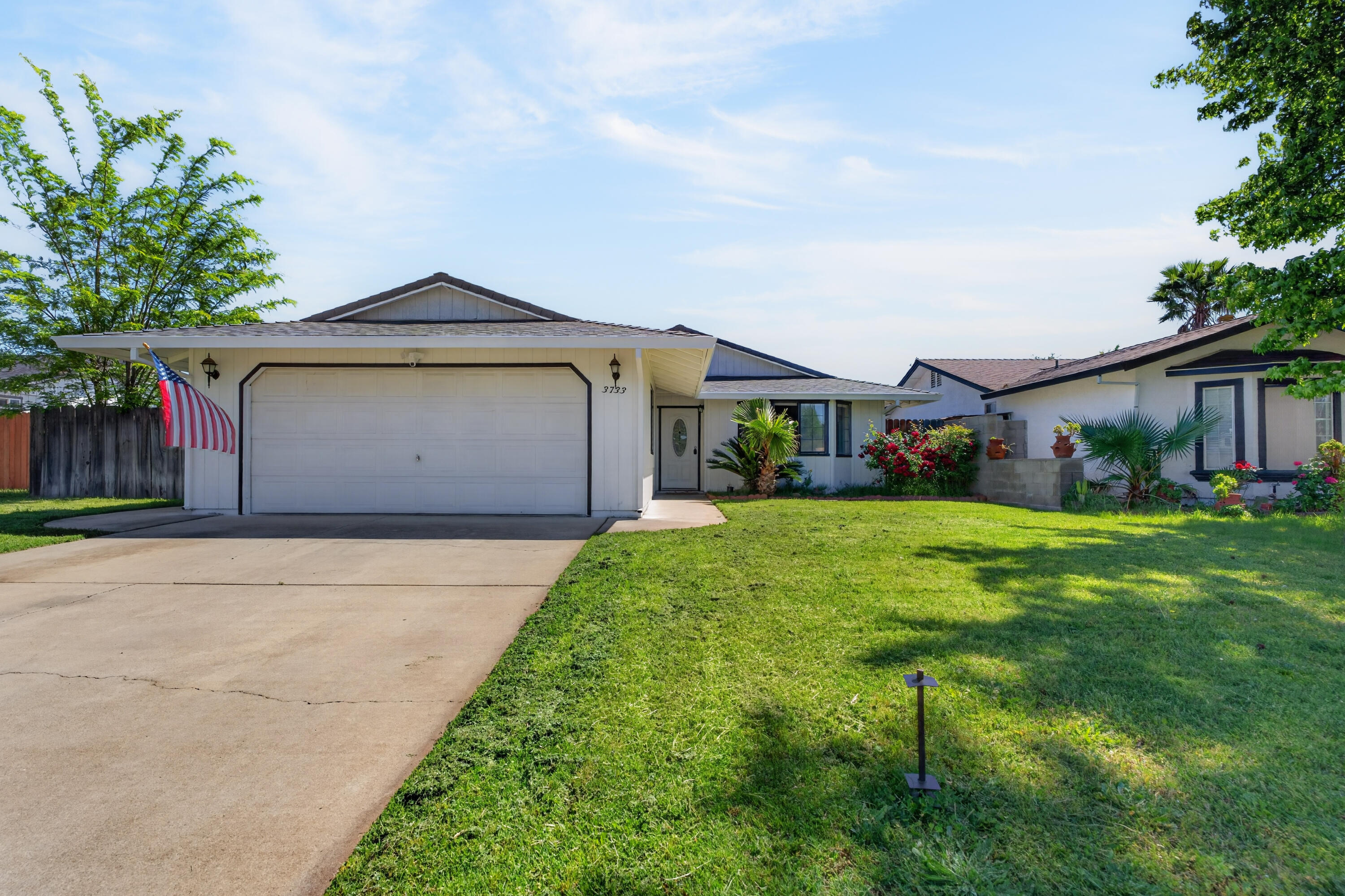 3733 Capricorn Way Redding, CA 96002 - Photo 1 of 22 c-1