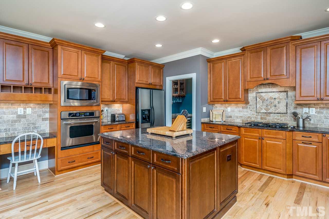 2712 Country Charm Road Raleigh, NC 27614 - Photo 7 of 30