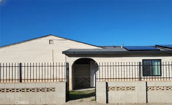 $2,200 | 611 Lillian Drive, Barstow, CA 92311