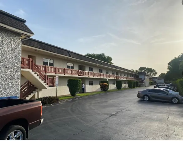 $1,850 | 5900 Northwest 17th Place, Unit 103, Sunrise, FL 33313