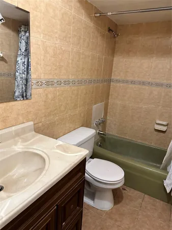 $1,850 | 5900 Northwest 17th Place, Unit 103, Sunrise, FL 33313