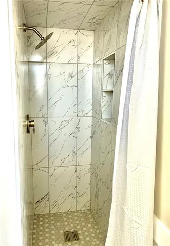 $1,050,000 | 1179 Lynmoor Drive Northeast, Brookhaven, GA 30319