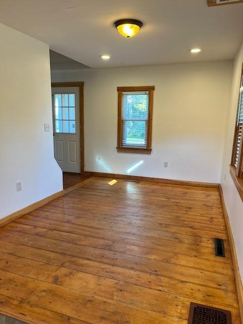 878 River Road Tenants Harbor, ME 04860 - Photo 3 of 24 Dining Room