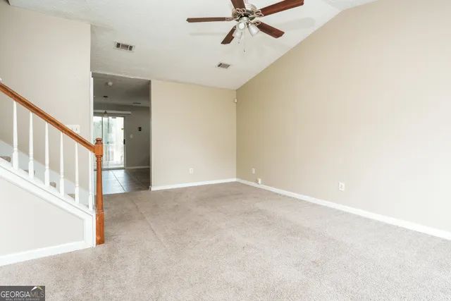 a view of an entryway with a workspace