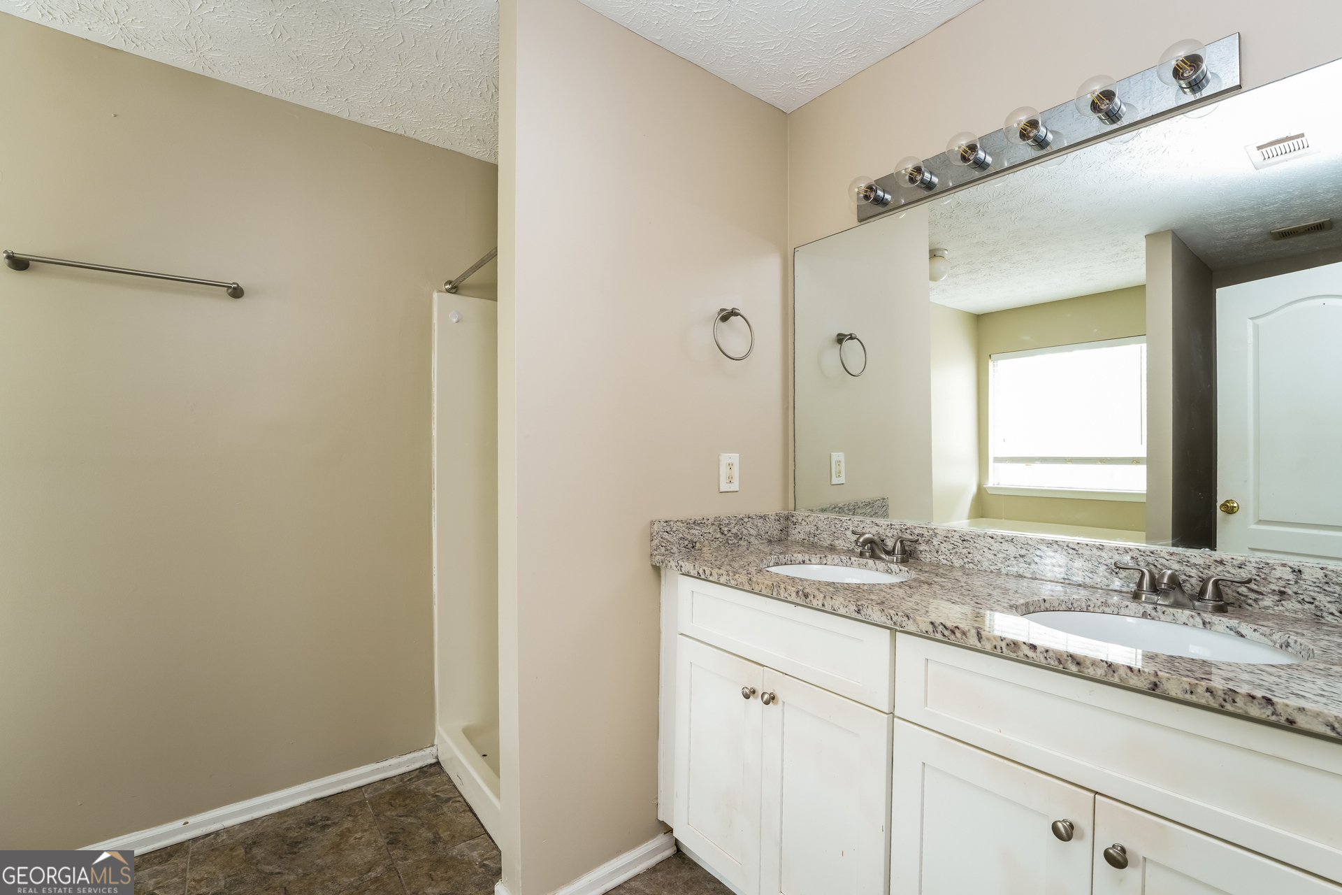 5795 Meadowview Road Rex, GA 30273 - Photo 9 of 17