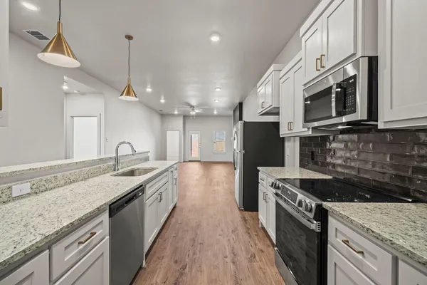 $1,595 | 4106 Trenton Avenue, Unit A, Lubbock, TX 79407