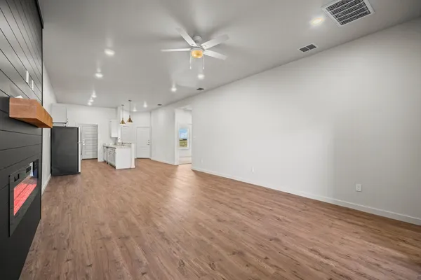 $1,595 | 4106 Trenton Avenue, Unit A, Lubbock, TX 79407