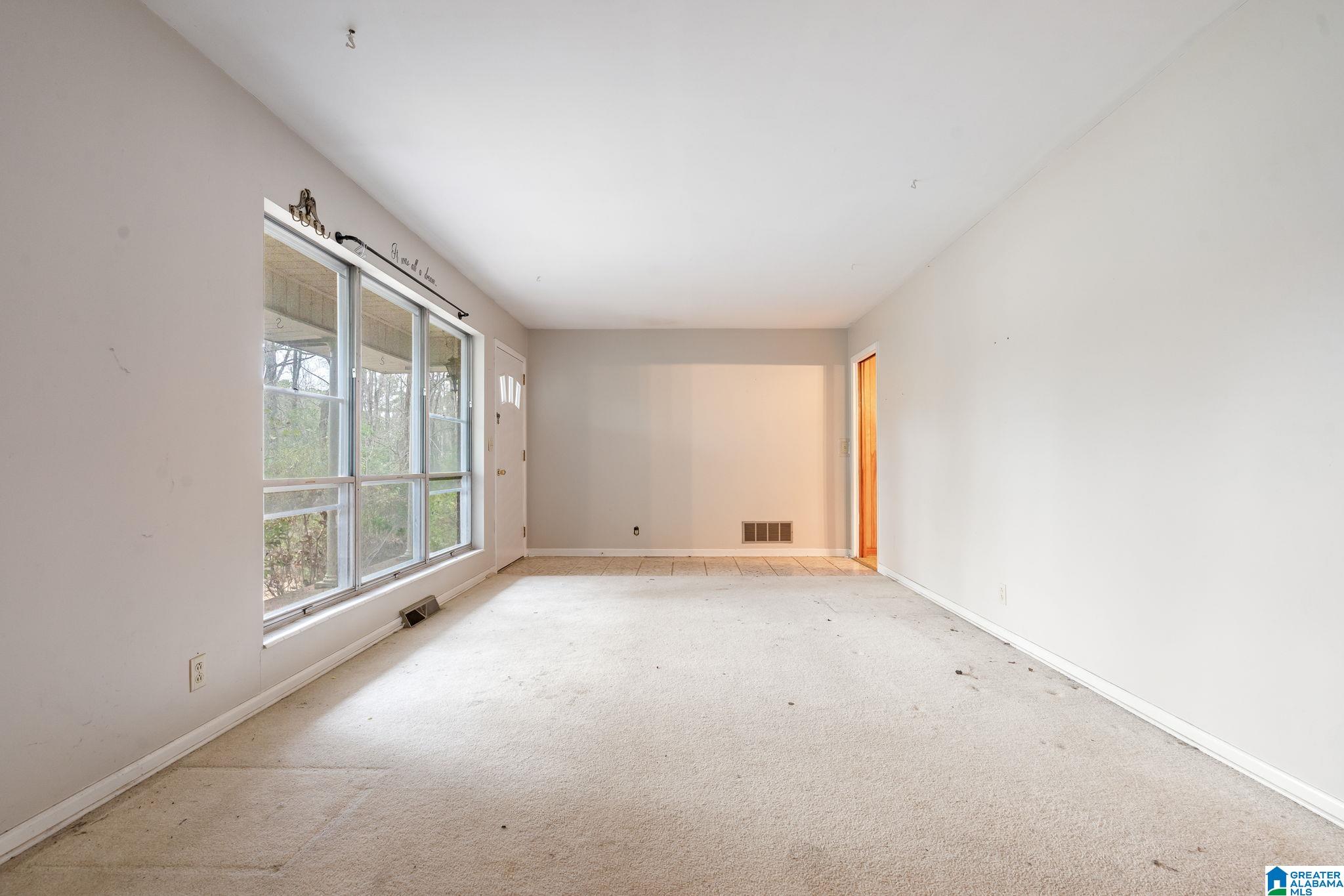 1739 Shannon Road Bessemer, AL 35022 - Photo 3 of 42 Gallery Image 3