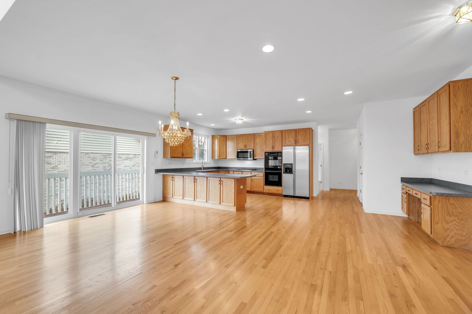 523 West Ruhl Road Palatine, IL 60074 - Photo 16 of 65