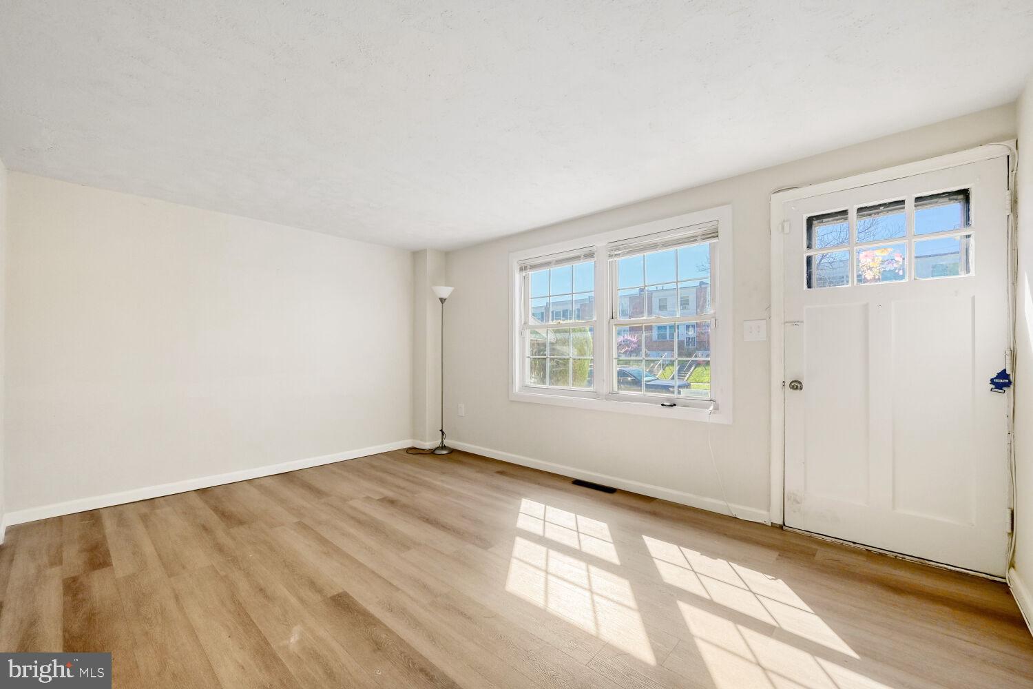 8002 Lansdale Road Baltimore, MD 21224 - Photo 4 of 26