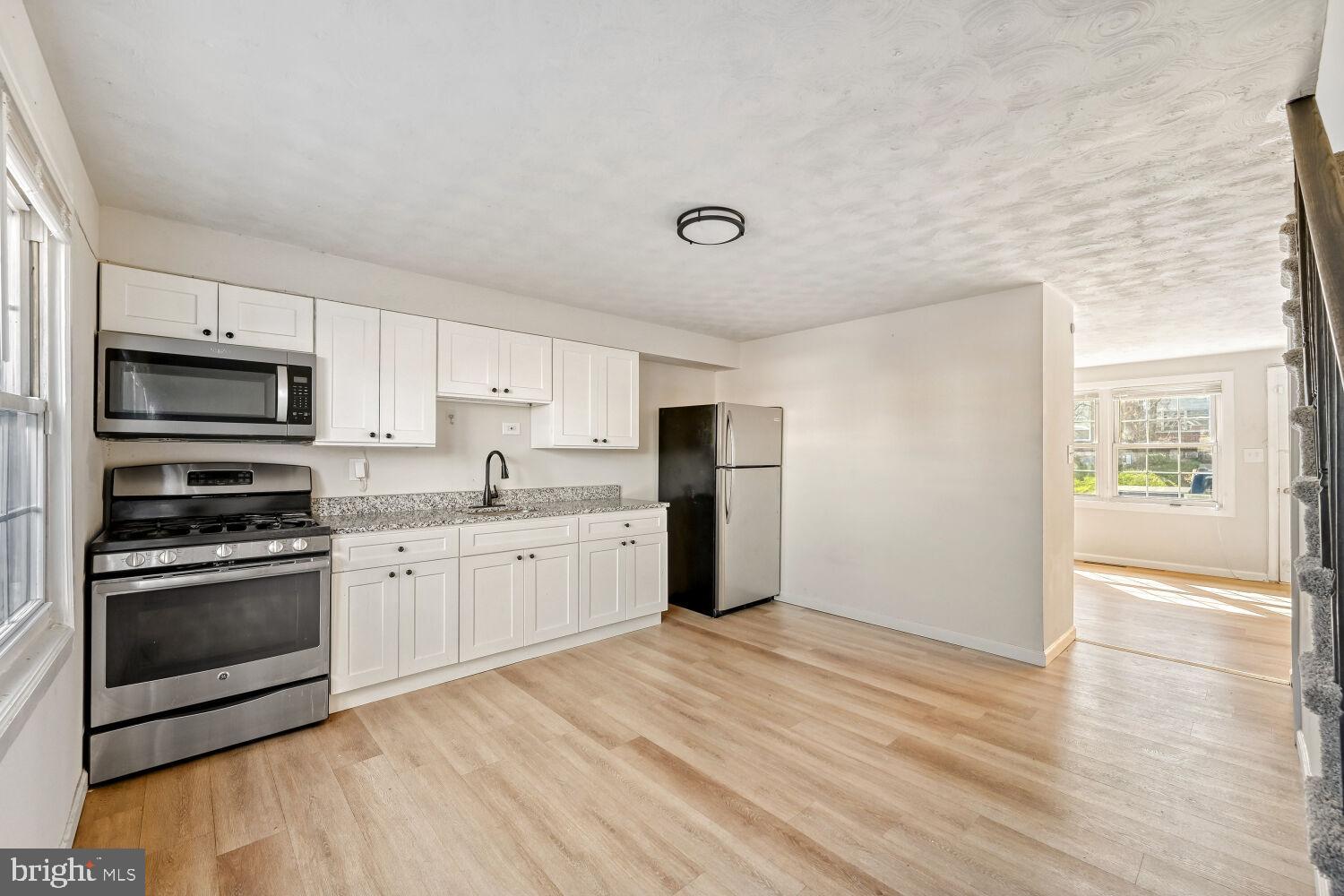 8002 Lansdale Road Baltimore, MD 21224 - Photo 7 of 26