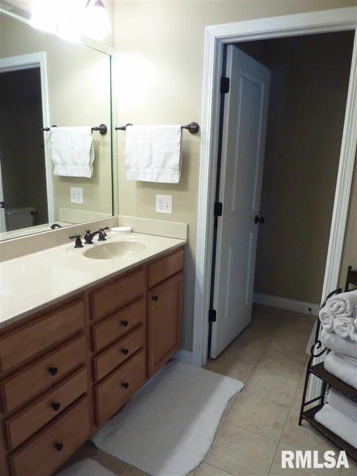 4096 Thunder Ridge Road Bettendorf, IA 52722 - Photo 15 of 24 Gallery Image 15