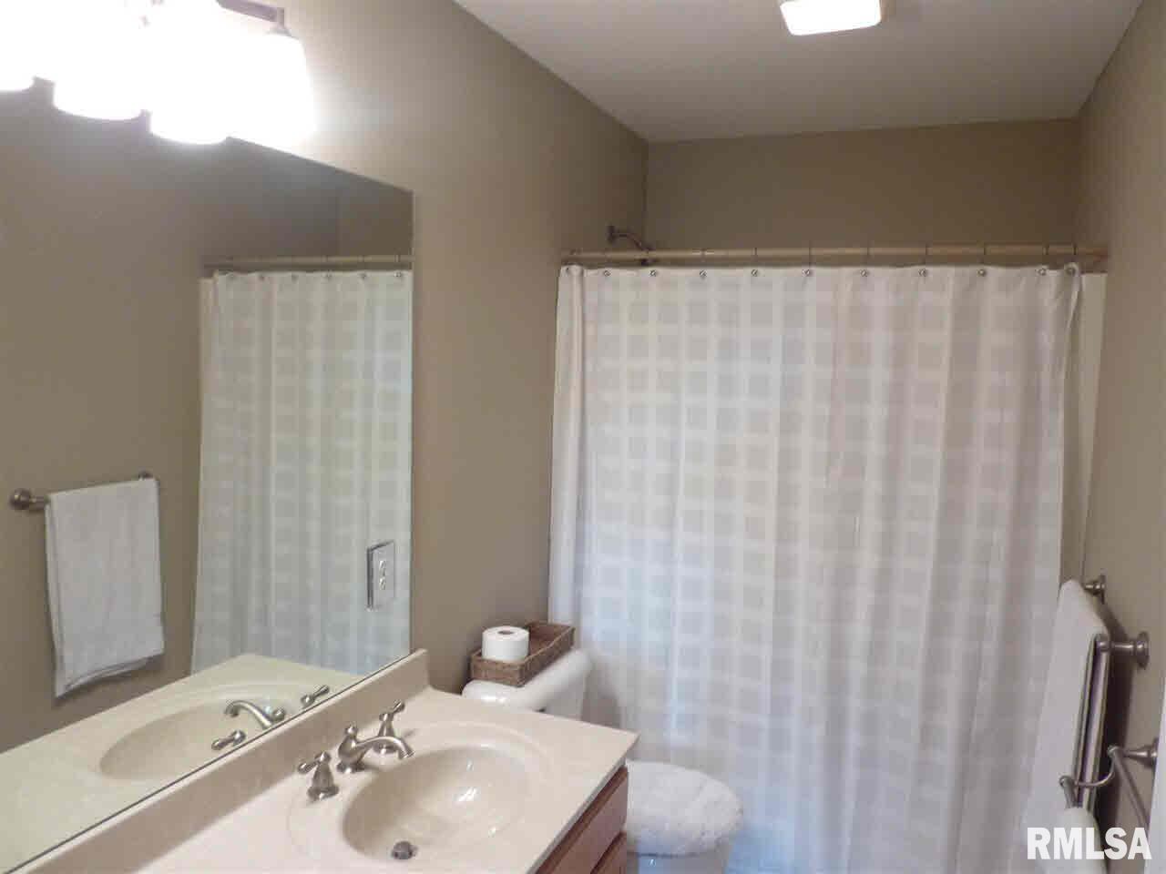 4096 Thunder Ridge Road Bettendorf, IA 52722 - Photo 19 of 24 Gallery Image 19