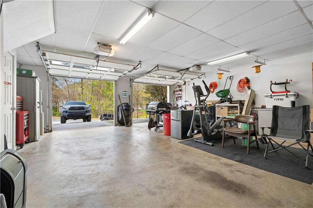 30 Azalea Drive Southeast Cartersville, GA 30121 - Photo 24 of 35 a view of a garage