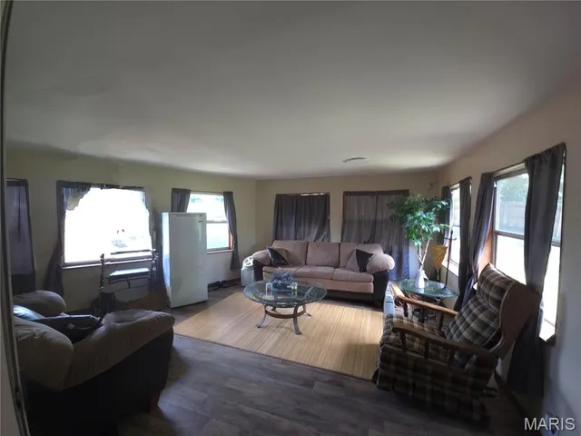 $249,900 | 87 Glendale Drive, Glen Carbon, IL 62034