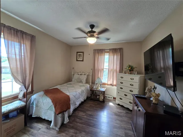 $249,900 | 87 Glendale Drive, Glen Carbon, IL 62034