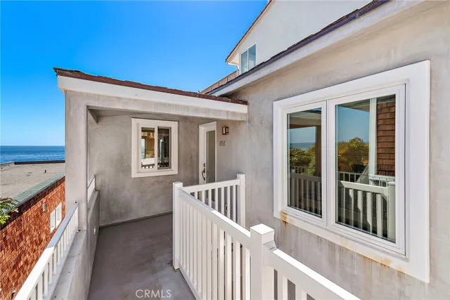 $7,000 | 1059 Gaviota Drive, Laguna Beach, CA 92651