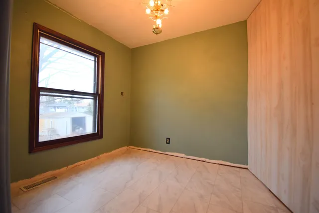 $149,000 | 69 Cherry Drive, Mount Vernon, IL 62864